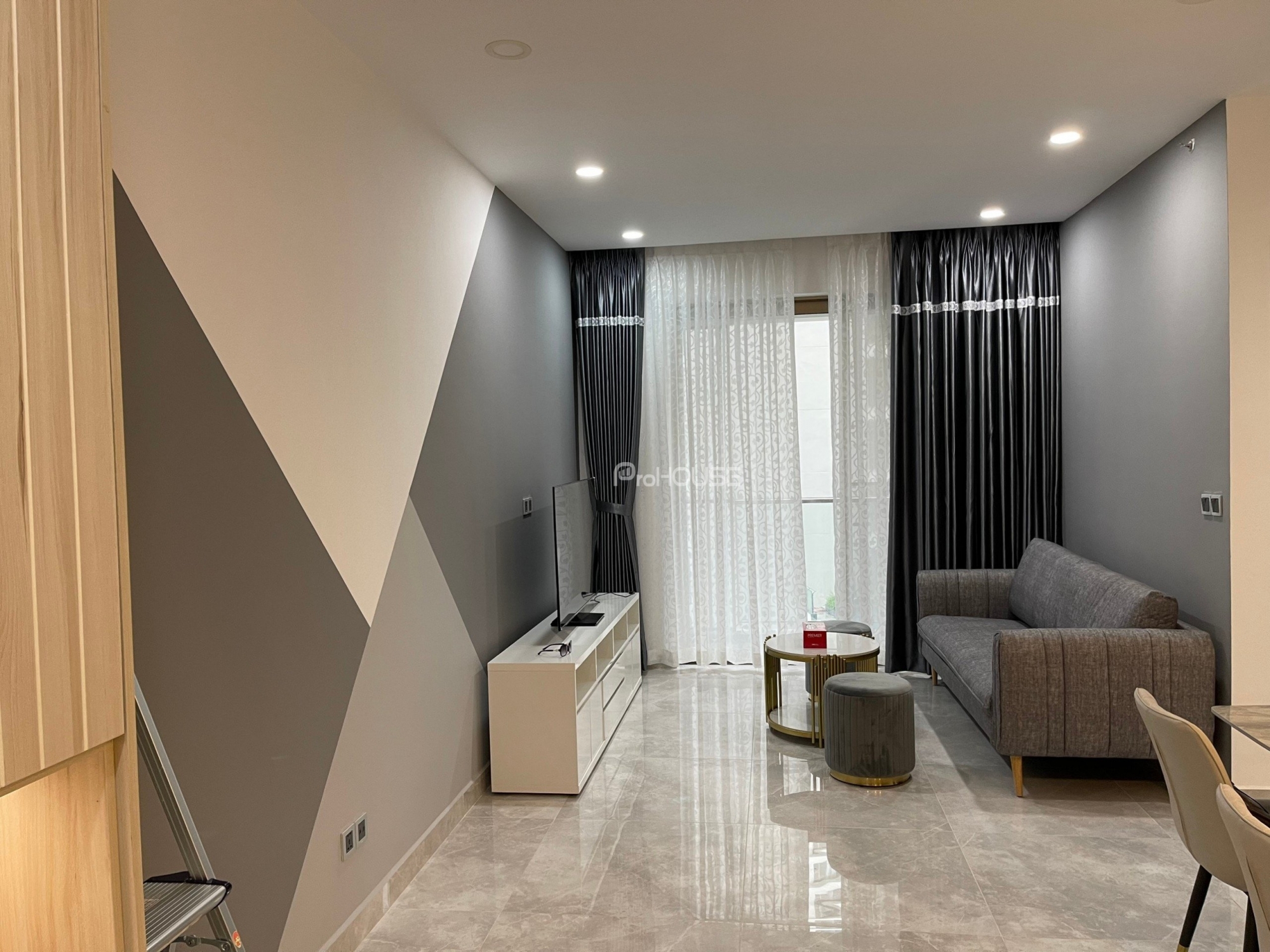 80sqm Midtown apartment for rent with 2 bedrooms fully furnished