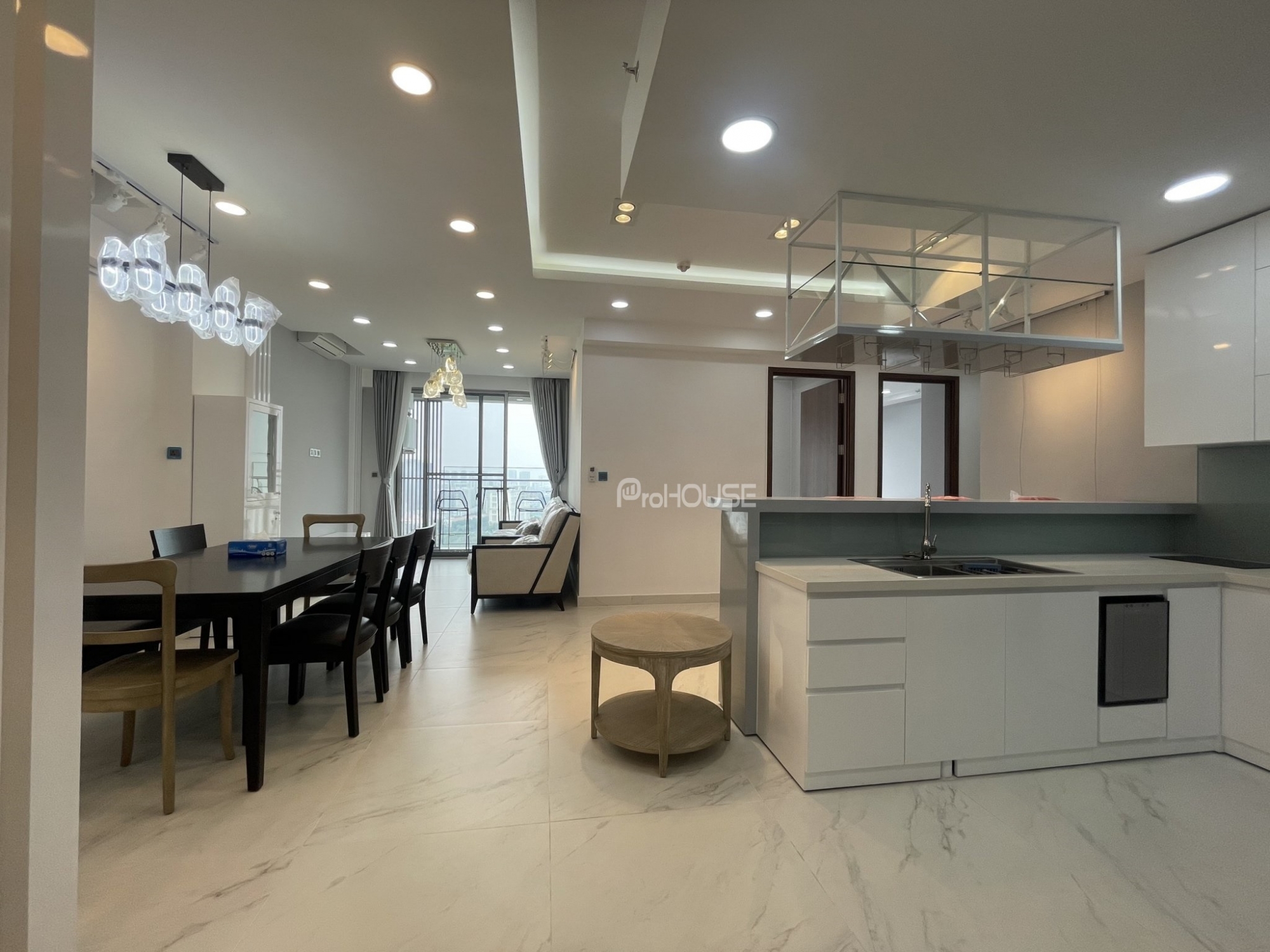 3-bedroom luxury apartment for rent at The Signature - Midtown with unobstructed view
